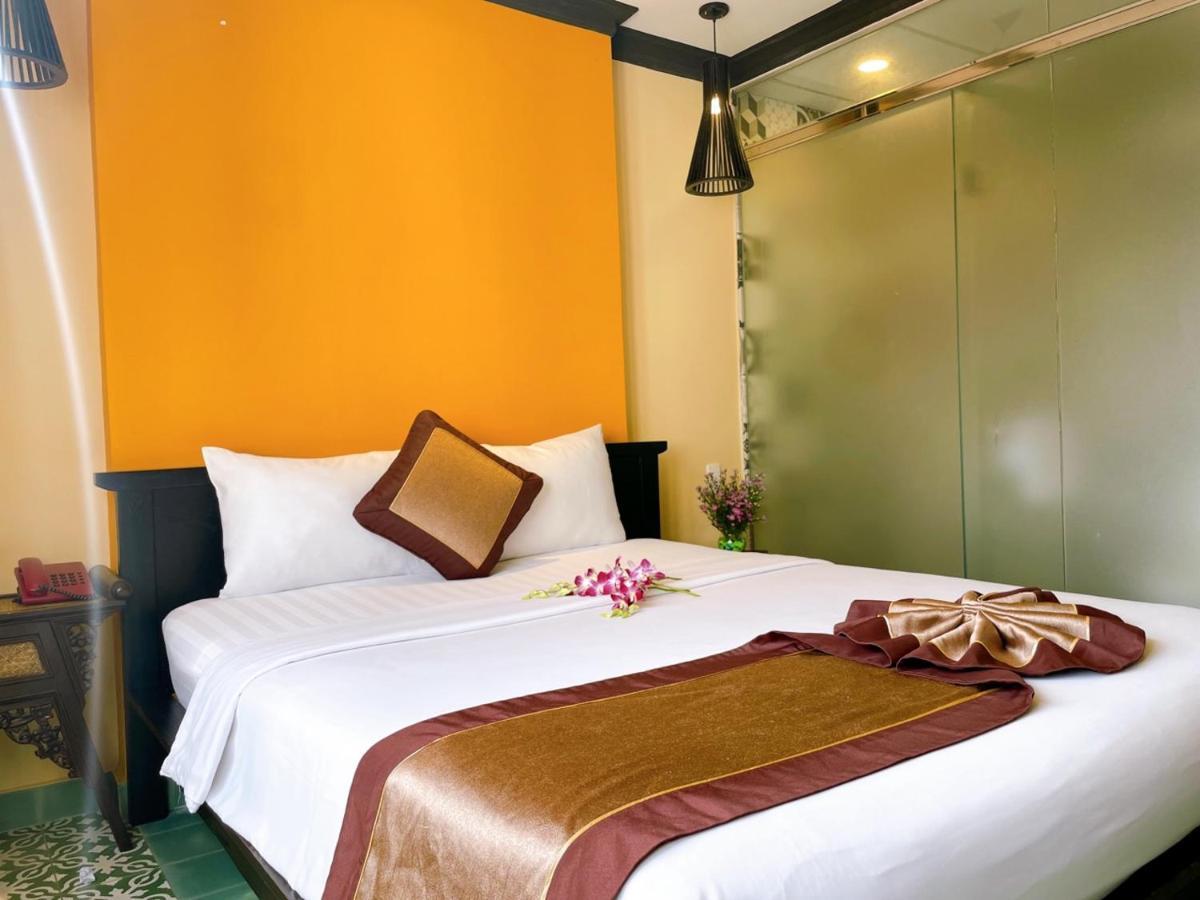 Ipeace Hotel - Bui Vien Walking Street Ho Chi Minh-stad Buitenkant foto
