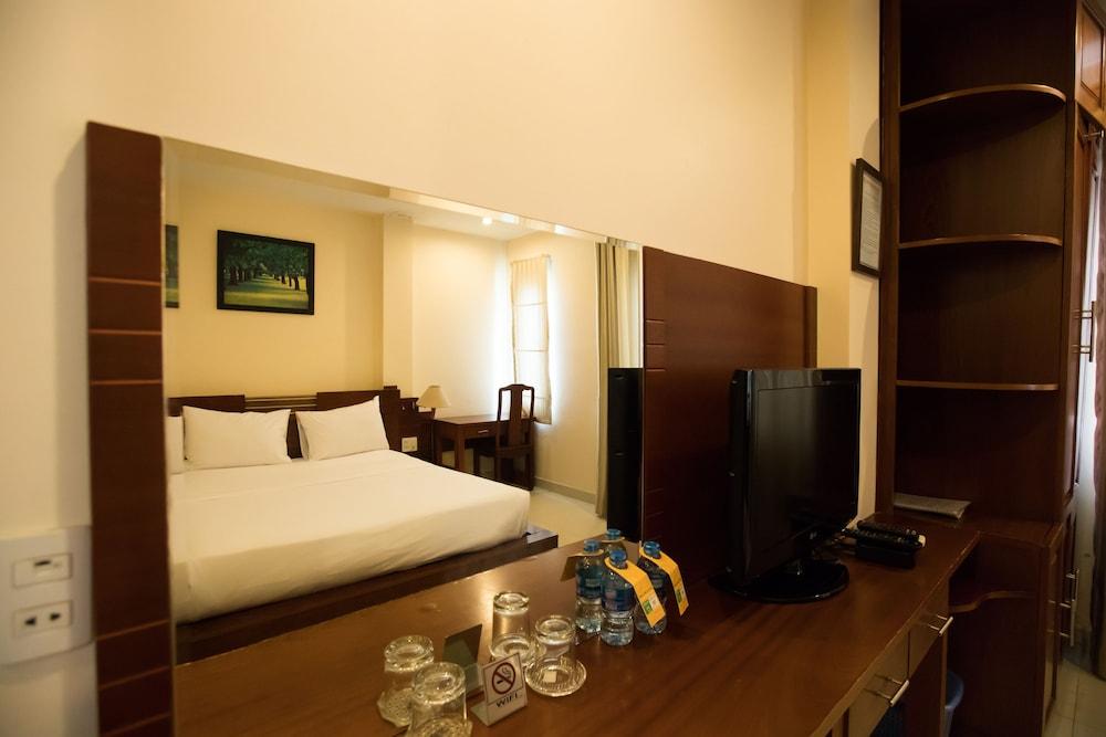 Ipeace Hotel - Bui Vien Walking Street Ho Chi Minh-stad Buitenkant foto