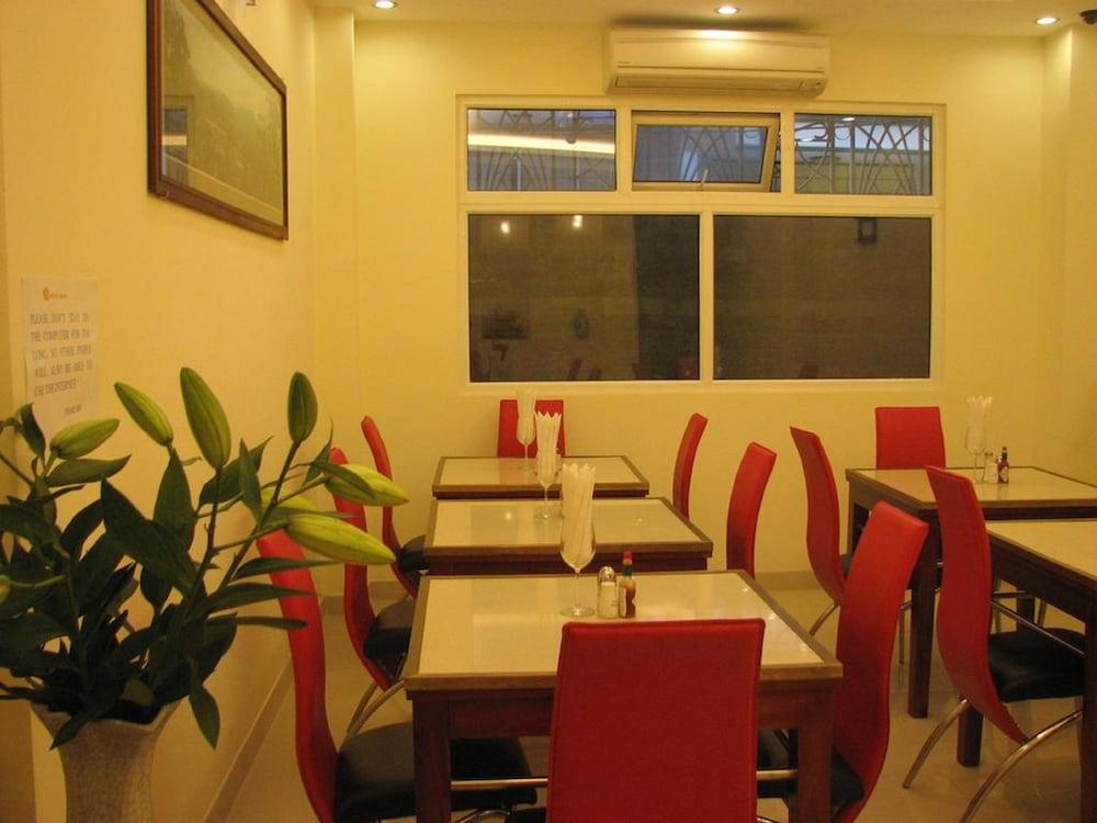 Ipeace Hotel - Bui Vien Walking Street Ho Chi Minh-stad Buitenkant foto